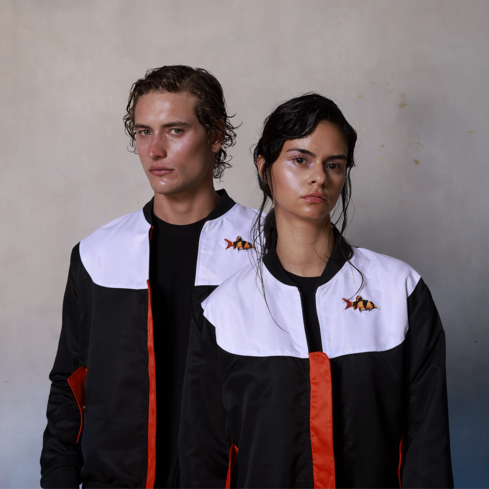 LOCHA COLORS BOMBER
