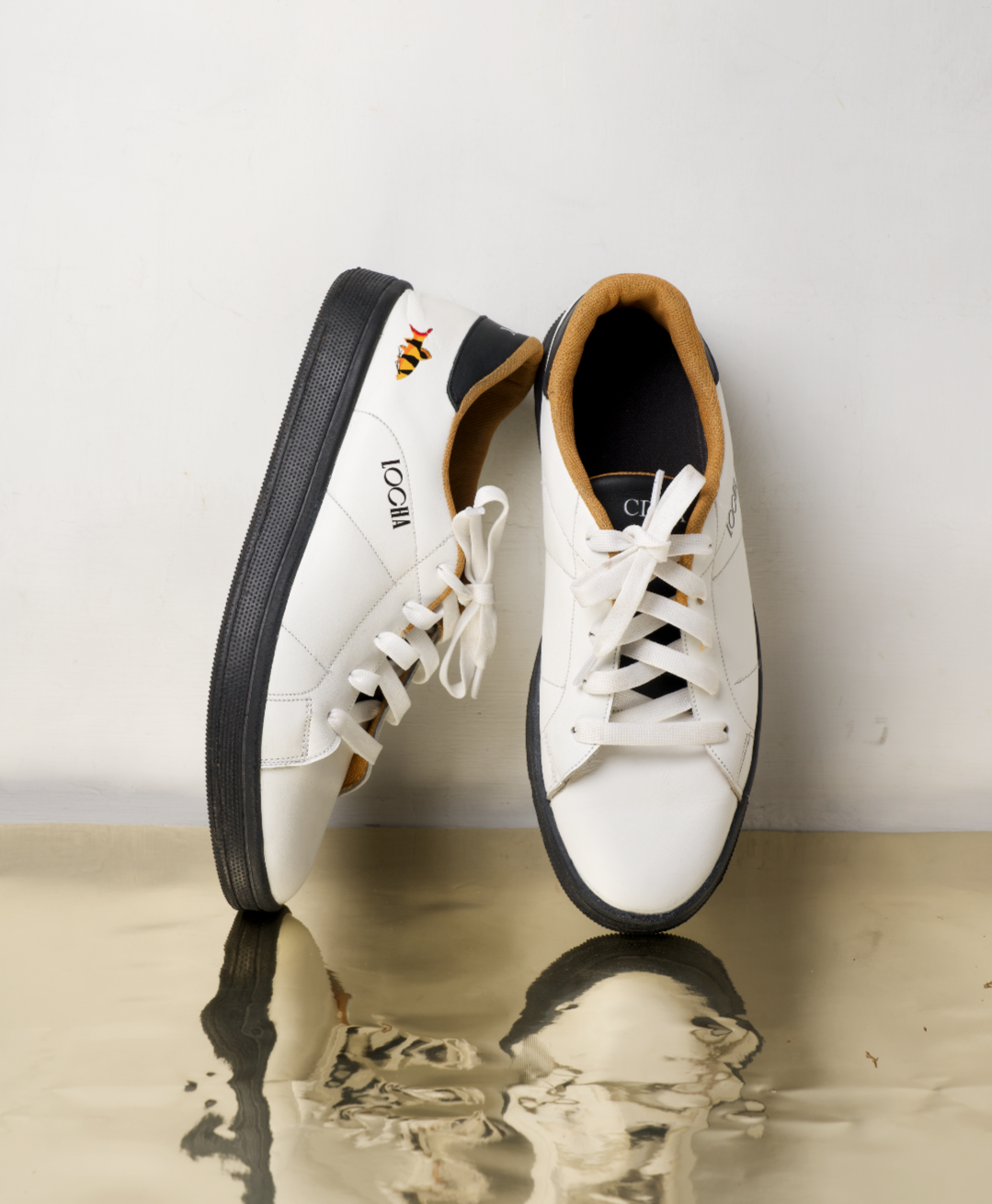 LOCHA TENNIS SHOES